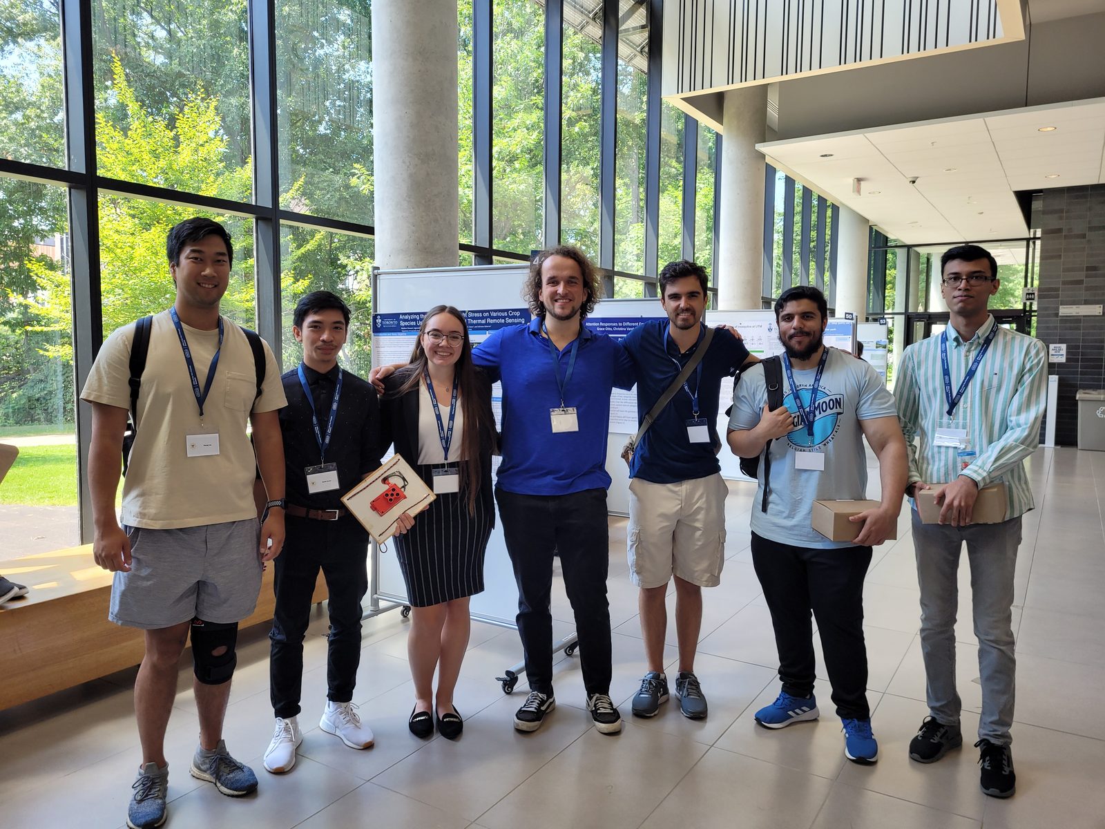 Lab members and undergraduate researchers at SURF 2022